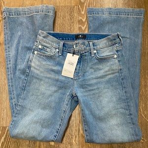 7FORALLMANKIND-Women Dojo Jeans Size 26